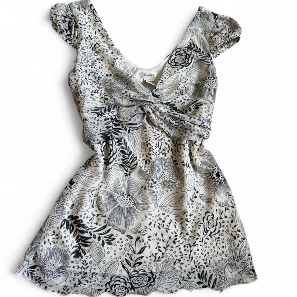 Y2K Studio Y Floral print Babydoll Top